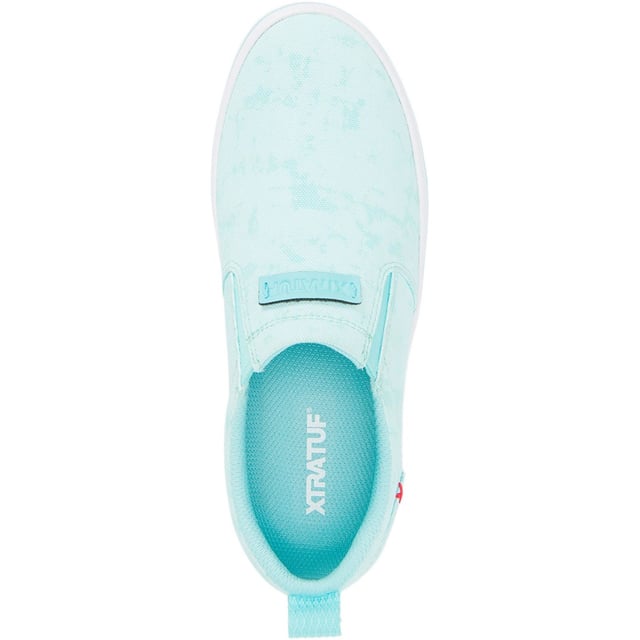 Our beloved Sharkbyte gets a green refresh with an all new upper materials made from ECONYL, a 100% regenerated nylon fiber made from fishnets and other nylon waste