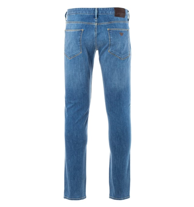 Crafted from premium cotton denim with added stretch in a slim fit, these jeans from Emporio Armani combine a classic five pocket design with updated elements to bring you optimum comfort and style. Rivets have been used at each pocket to reinforce the stitching and add that much-needed durability. Finished with two Emporio Armani logos at the coin pocket and the rear.Slim Fit , Cotton Stretch Construction, Five Pocket Design, Tonal Stitching, Button & Zip Fly Fastening, Emporio Armani Branding. Style & Fit Slim Fit, Fits True to Size. Composition & Care 98% Cotton, 2% Elastane, Machine Wash.