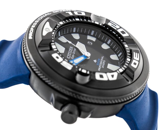 This Citizen Promaster Marine Analogue Watch for Men is the perfect timepiece to wear or to gift. It's Black 48 mm Round case combined with the comfortable Blue Plastic watch band will ensure you enjoy this stunning timepiece without any compromise. Operated by a high quality Eco-Drive movement and water resistant to 30 bars, your watch will keep ticking. This Eco-Drive watches recharges itself in any kind of light, to run forever. This Eco-Drive watch does not require any battery replacement, charging or winding to maintain constant operation This Analogue watch has a calendar function: Date , Solar Powered , Luminous Hands , Luminous Numbers and Screw Down Crown. Comes with a extension strap High quality 21 cm length and 26 mm width Blue Plastic strap with a Buckle Case diameter: 48 mm,case thickness: 18 mm, case colour: Black and dial colour: Black