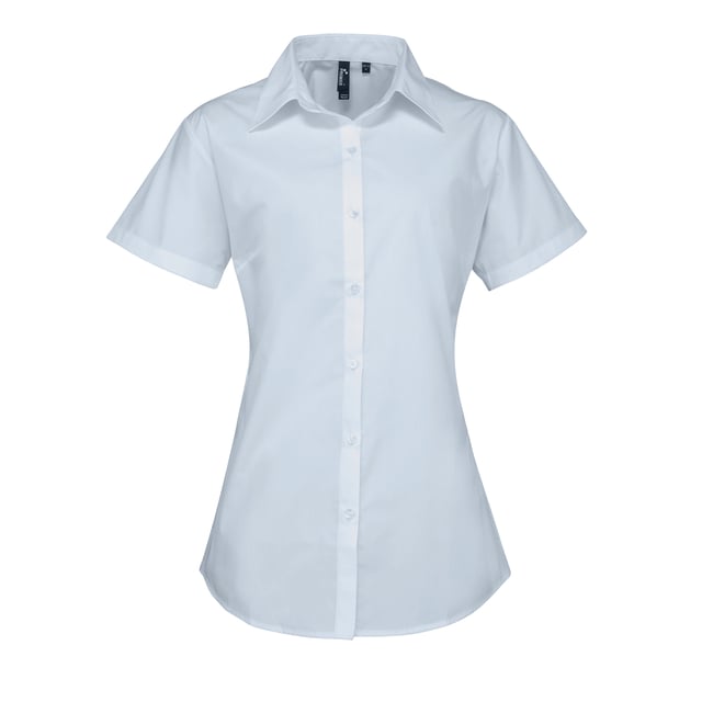 Pflegeleichte Kurzarmbluse. Zwei Knöpfe an den Manschetten. Aus OEKO-TEX® Material. Material: 65% Polyester, 35% Baumwolle. Größe: 34 -52.
