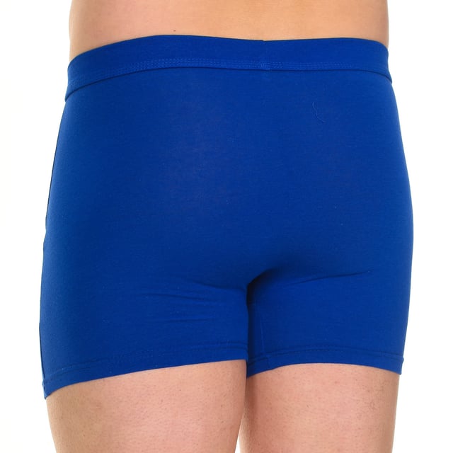 Pack-2 Boxers Kisses&Love
Color Azul-azul circulos
Cinturilla de goma elástica.
Detalle del nombre de la marca en la cinturilla.
Tejido transpirable.
Frontal anatómico con capacidad de sujetar sin apretar.
Costuras vistas a tono.

Composición:  95% Algodón, 5% Elastano

Cuidados:
- Lavar a temperatura máx. 40º.
- No usar lejía.
- No usar secadora.
- No planchar.
- No lavar en seco.