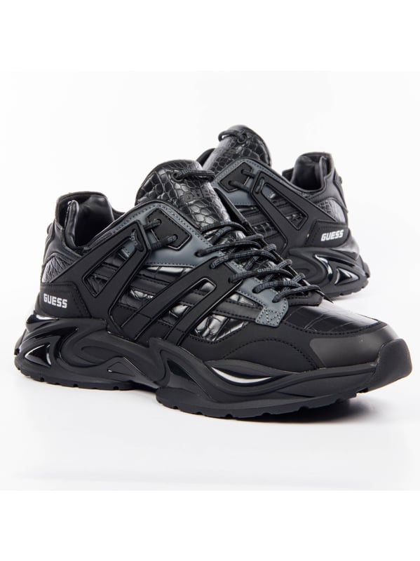 Guess Belluno Herren Sneaker Schwarz Polyurethan. Authentischer Schuh von Guess - Streetwear/Sportswear Design von Guess - Guess für Herren Fashion, perfekt für den Alltag - Guess Sneaker in der Farbe Schwarz passt perfekt zum Rest Ihrer Garderobe - Material Polyurethan komfortabel - Klassische Schnürsenkel - Belluno - Synthetik