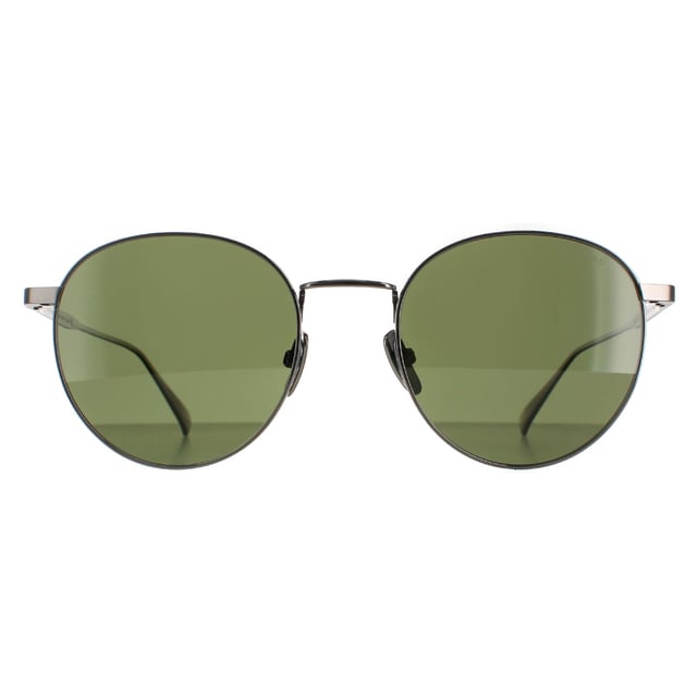 Chopard Round Unisex Grey Grey Green Polarised SCHC77M SCHC77M ist ein luxuriöser runder Stil, der aus Leichtmetall hergestellt wird. Die Silikon-Nasenpads sorgen den ganzen Tag über für Komfort, während die schlanken Schläfen das Chopard-Logo für Markenauthentizität aufweisen.