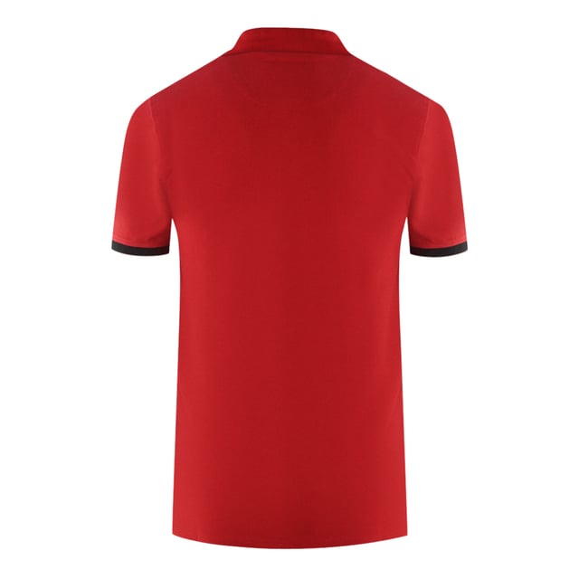 Aquascutum röd polotröja med märkeskrage. Denna Aquascutum Brand Logo Polo Shirt är den perfekta kombinationen av mode och funktion. Dess röda nyans och märkeslogotyp ger en distinkt touch av modern stil till alla kläder. Se bäst ut samtidigt som du är bekväm i detta måste-ha-plagg. Broderat Aldis-märke på vänster bröst, uppvikta ärmar, Aquascutum-märkt krage Röd polotröja. 100% bomull, Vanlig passform, Passar perfekt i storlek, Knappstängning, Union Jack-logotyp. Brittisk flagga på vänster ärm, tryckt varumärke på kragen när den är uppvikt, kortärmad. Stilkod: P00223 52