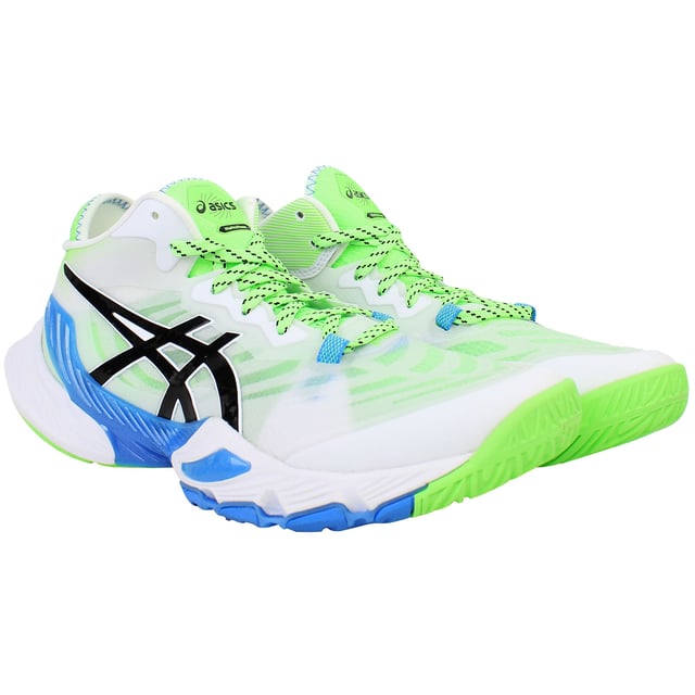 Steigern Sie Ihre Leistung auf dem Platz mit den weißen Asics Metarise Herren-Volleyballschuhen. Diese Schuhe wurden für explosive Bewegungen und schnelle Seitenwechsel entwickelt und kombinieren ein leichtes Design mit fortschrittlicher Dämpfung und hervorragender Bodenhaftung. So bleiben Sie bei jedem Spiel beweglich und gut gestützt. Das strahlend weiße Finish sorgt für einen eleganten, modernen Look, der auf dem Platz hervorsticht und die leistungsstarken Eigenschaften des Schuhs perfekt ergänzt. Hauptmerkmale: Obermaterial aus technischem Mesh: Bietet hervorragende Atmungsaktivität und eine sichere, anpassungsfähige Passform, damit Ihre Füße auch bei intensiven Ballwechseln kühl und bequem bleiben. Reaktionsschnelle Dämpfung: Die fortschrittliche Zwischensohlentechnologie absorbiert Stöße bei Sprüngen und schnellen Bewegungen, reduziert Ermüdungserscheinungen und schützt Ihre Gelenke. Strapazierfähige, nicht abfärbende Außensohle: Die speziell für Hallen entwickelte, griffige Gummi-Außensohle bietet zuverlässigen Halt und Stabilität und steigert Ihre Leistung bei jedem Spielzug. Verbesserter seitlicher Halt: Verstärkte Designelemente bieten optimale Stabilität bei schnellen Drehungen und Richtungswechseln und sorgen dafür, dass Sie Balance und Kontrolle behalten. Leichtbauweise: Fördert Agilität und Geschwindigkeit und ermöglicht Ihnen schnelle Bewegungen über den Platz, ohne dass unnötiges Gewicht Sie behindert. Steigern Sie Ihr Spiel mit den weißen Volleyballschuhen Asics Metarise für Herren – Ihrem perfekten Partner für Kraft, Präzision und Höchstleistung auf dem Volleyballfeld.