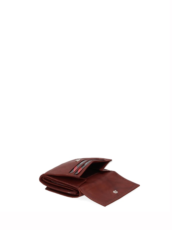 Cartera de hombre. El cierre es con botón de presión. Los bolsillos internos son tarjeteros y porta billetes. Los bolsillos exteriores son uno trasero con clip. Falta la correa para el hombro. Falta el mango. Hay un compartimento interno. El material exterior es 100% Piel Auténtica. Internamente está forrado en piel auténtica. Medidas: 8x10x3 cm. Producto de moda