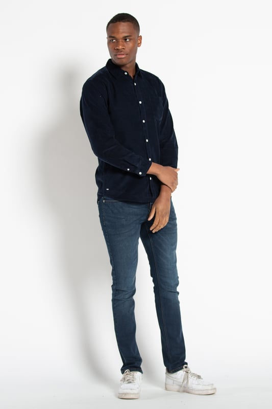 This corduroy, long sleeve shirt from Tokyo Laundry is a wardrobe staple. Features button-down collar, button cuffs, chest pocket and metal Tokyo Laundry logo. Made from cotton fabric to ensure comfortable wear. Other colours available.
