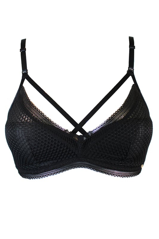 Sheer stretch mesh panelling and strap detailing ensures the Diamond Mesh collection is the perfect mix of sexy and comfy. With no wires for added comfort all day, the bralette would be the perfect choice. Lightly padded cups and adjustable straps add shape and support all day.