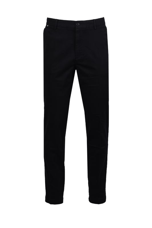 Boss Kane-L Casual Trouser Black
a smart chino trouser from BOSS black made with a cotton blend for a comfortable soft stretch great for all-day wear. Cut to a regular fit with slight tapering for a neat and smart fit without feeling too tight or restrictive. Classy BOSS detailing to the rear and pocket set these apart from most chinos!

Cotton Blend
Regualr Tapered
Style - 50497787