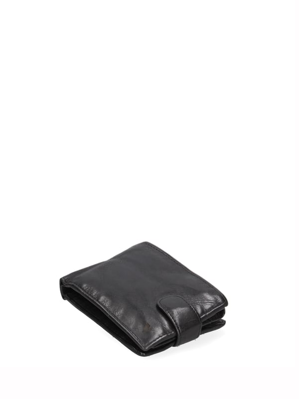 Cartera de hombre. El cierre es con botón de presión. Los bolsillos internos son tarjeteros para billetes y monedas. Los bolsillos externos están ausentes. Falta la correa para el hombro. Falta el mango. Hay un compartimento interno. El material exterior es 100% Piel Auténtica. Internamente está forrado en piel auténtica. Medidas: 12,5x10x2,5 cm. Producto de moda