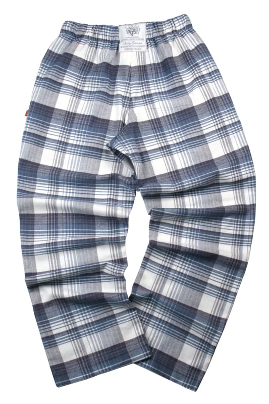 Men's Check Lounge Pants | Stylish Comfort for Relaxed Living
Discover the perfect blend of comfort and style with our men's check lounge pants, designed for relaxed living and everyday wear. Made from soft, breathable cotton fabric, these lounge pants offer all-day comfort with a modern check pattern that adds a touch of sophistication to your casual wardrobe. Featuring an adjustable waistband, side pockets and a relaxed fit, they’re ideal for lounging at home or running errands. Elevate your loungewear collection with these versatile and comfortable check pants. Ideal Gift!