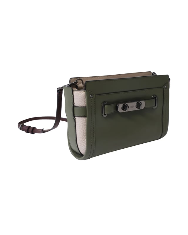 Coach discount swagger wristlet