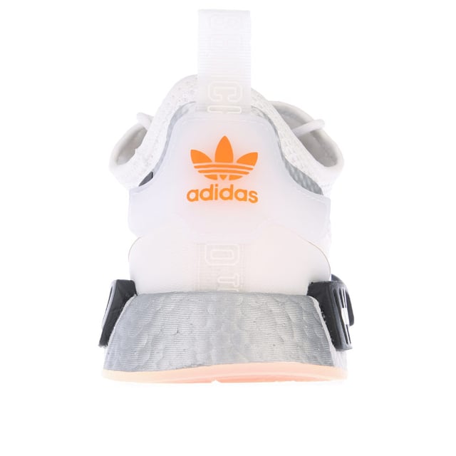Herren adidas Originals NMD_R1 Spectoo Turnschuhe in Weiß Schwarz adidas Originals NMD_R1 Spectoo Herren-Turnschuhe in weiß schwarz.- Obermaterial aus Textil.- Schnürverschluss.- Dehnbares, sockenähnliches Tragegefühl. - Textgrafiken und eine durchsichtige Seite.- Boost-Zwischensohle.- Gummi-Außensohle.- Textil-Obermaterial Textilfutter Synthetische Sohle.- Ref.: FX6818