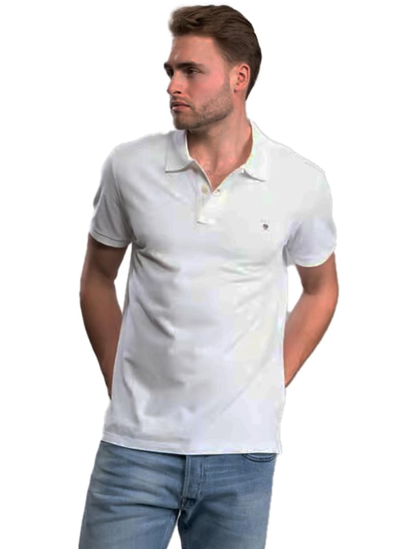 These Original Mens Designer Short Sleeve Gant Polos feature the brands Logo, a Contrasting Trim and a Button-Down Collared Neckline. Crafted With 100% Cotton, these Lightweight and breathable Regular Fit Polos are Suitable for Casual or Workwear.