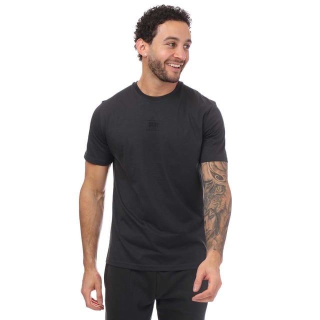 Mens DKNY Printed Logo T-Shirt in charcoal.- Crewneck.- Short sleeves.- Printed logo.- Regular fit.- 60% Cotton  40% Polyester.- Ref: SDKD322CHA