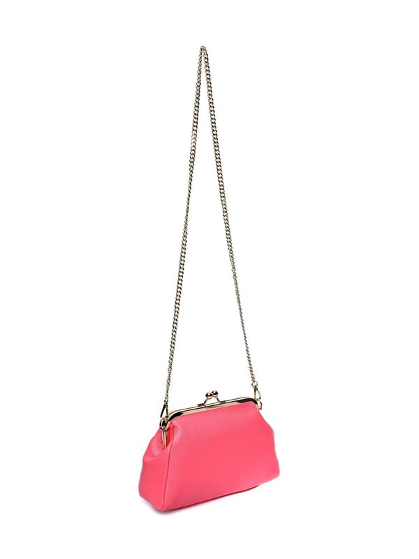 Bolso de Mano  
100% cuero de vaca  
Cierre de clasp en la parte superior  
16.5x21x4.5 cm  
Correa de metal para el hombro de 120 cm  