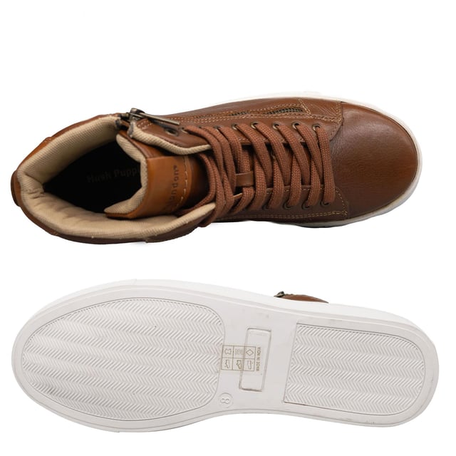Level up your everyday trainer collection with the Ilford High Top Trainers, featuring soft leather uppers and a classic lace up design. Complete with a zip fastening for a trend-led feel and easy to wear style.