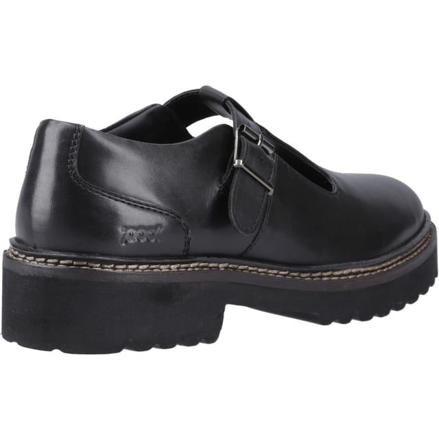 Designed in a premium leather, the KYLEE t-bar features a subtle Pod branding and sleek stitching details. The chunky sole gives an added edge to an otherwise classic style. The style is finished with contrast stitching and tonal metal hardware.