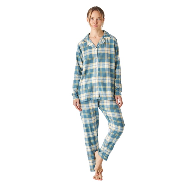 Women's long-sleeved pajamas with an elegant and comfortable design, ideal for lounging or relaxing at home.

 Its modern and sophisticated design adapts perfectly to the female figure, enhancing the silhouette with a chic and relaxed style.

 The set includes a long-sleeved top with buttons down the front, which provides practicality and a touch of style.

 The long pants have a loose fit and an elastic waistband that can be adjusted with drawstrings.

 Additionally, both the top and pants feature a checkered print, which adds a classic touch.

 The entire pajama set is made of cotton, a soft and breathable material, perfect for any time of year.

 Made from light and soft materials, it is perfect for any time of year.
 Composition: T-shirt: 100% Cotton; Pants: 100% Cotton
 Care:
-Machine wash cold on gentle cycle to prevent wear and tear on fibers.
 -Do not use bleach or whiteners
 -Line dry or tumble dry low to prevent shrinkage or loss of shape.
 -Iron at low temperatures.