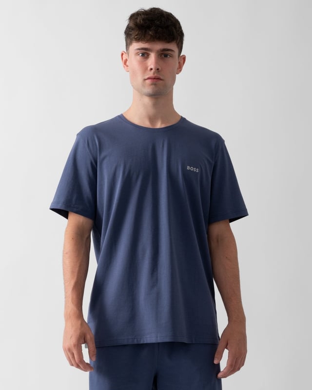 A signature T-shirt by BOSS. Featuring embroidered branding, this top is cut to a regular fit in soft single jersey. This product is partly made with organic cotton.
Regular fitCrew neck
95% Cotton, 5% Elastane
50515312