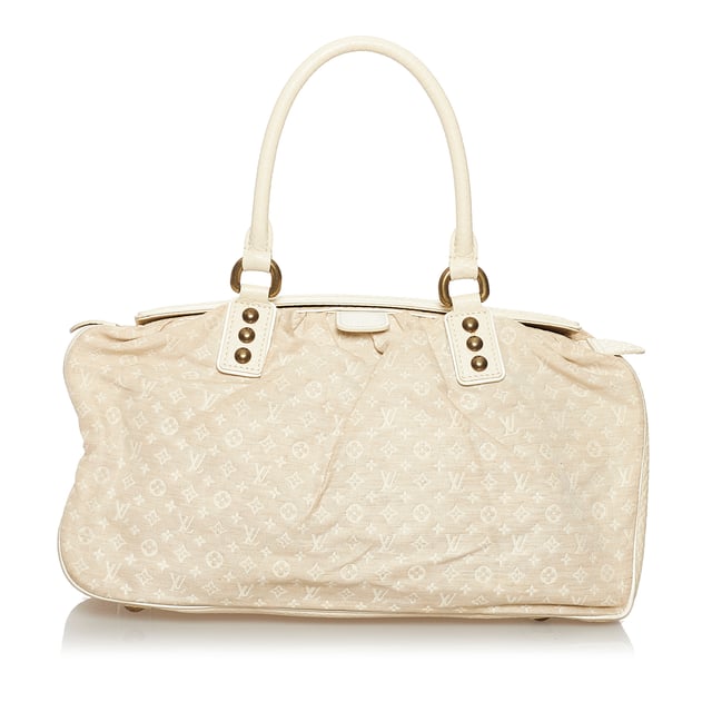 VINTAGE. RRP AS NEW. The Trapeze GM features a Mini Lin cotton body with leather trim, rolled leather handles, top magnetic snap button closure, and interior slip pockets.Exterior back is discolored and stained. Exterior bottom is out of shape and scratched. Exterior corners is scratched. Exterior front is discolored, scratched and stained. Exterior handle is out of shape, scratched and stained. Exterior side is scratched. Studs is scratched. Interior lining is stained.

Dimensions:
Length 21cm
Width 39.5cm
Depth 13cm
Hand Drop 17cm
Shoulder Drop 17cm

Original Accessories: This item has no other original accessories.

Serial Number: SR1025
Color: White x Ivory
Material: Fabric x Cotton x Leather x Calf
Country of Origin: France
Boutique Reference: SSU157288K1342


Product Rating: GoodCondition

Certificate of Authenticity is available upon request with no extra fee required. Please contact our customer service team.