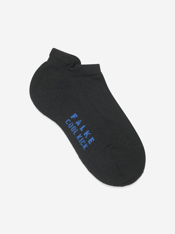 FALKE project excellent detail and immaculate engineering into their beautifully crafted designs. These unisex socks are made in environmentally friendly material via a high moisture wicking ultra-light cushioned sole. Complete with an anatomic FALKE fit to ensure a sleek, unparalleled fit.  83% Polyester, 17% Polyamide
