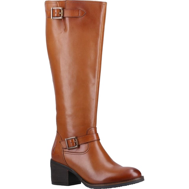 Een prachtige klassieke laars met een elegante stijl, de Heidi laars is de perfecte keuze voor koudere dagen onderweg, met zijn comfortabele voering van textiel en gedempte memory foam binnenkant zie je er geweldig uit en blijf je de hele dag comfortabel.