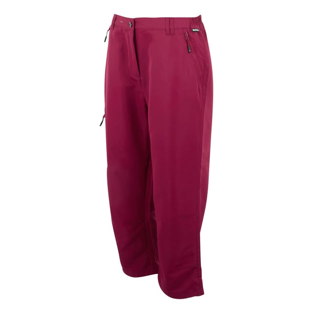100% gerecycleerd polyester. Ontwerp: Logo, Wandelen. Sluiting: Knoop, Ritsgat. Stoftechnologie: Kreukherstellend, Duurzame waterafstotende afwerking, Lichtgewicht, Sneldrogend, Geweven. Riemlussen, Capri. Zakken: 2 Zijzakken, 1 Dijbeenzak, Rits. Waistline: Deel Elastiek. Zoom: Aantrekkoord. Zonclassificatie: UV 50.