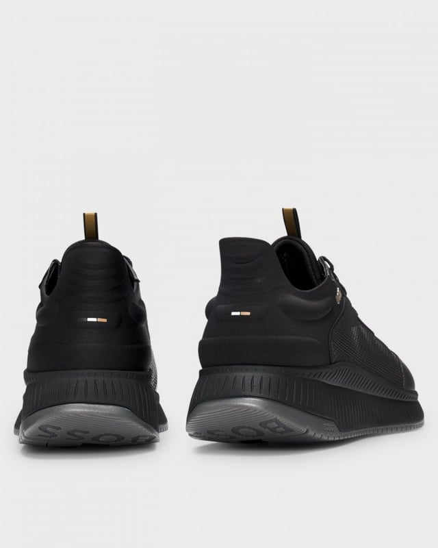 Signature-trim trainers by BOSS Menswear. Set on a ridged outsole, this pair is crafted in a mix of materials for modern performance.

Laces
Fully lined
Packaging: Box

100% Polyester, Lining: 100% Polyester, Sole: 70% Ethylene vinyl acetate, 30% Rubber, Facing: 100% Thermoplastic polyurethane, Innersole: 100% Polyester 
50536488
 