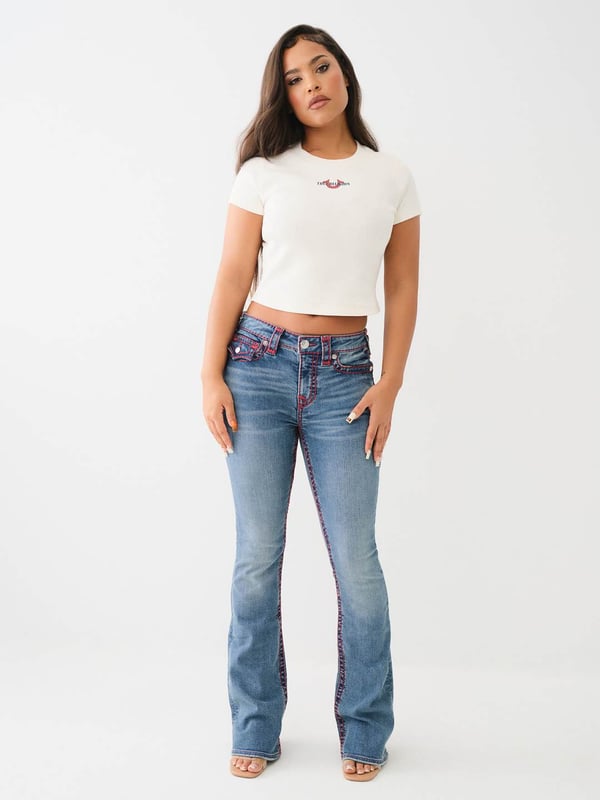 The Horseshoe Logo Baby Tee is the ultimate everyday tee. Crafted from ribbed knit, this crop top features a crew neck and short sleeves. Finished with a front horseshoe logo with True Religion text