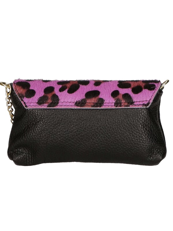 Bolso clutch de mujer de un compartimento, bandolera ajustable y extraíble. Producto italiano hecho a mano en genuina piel Dollaro + Horse. Hecho en Italia