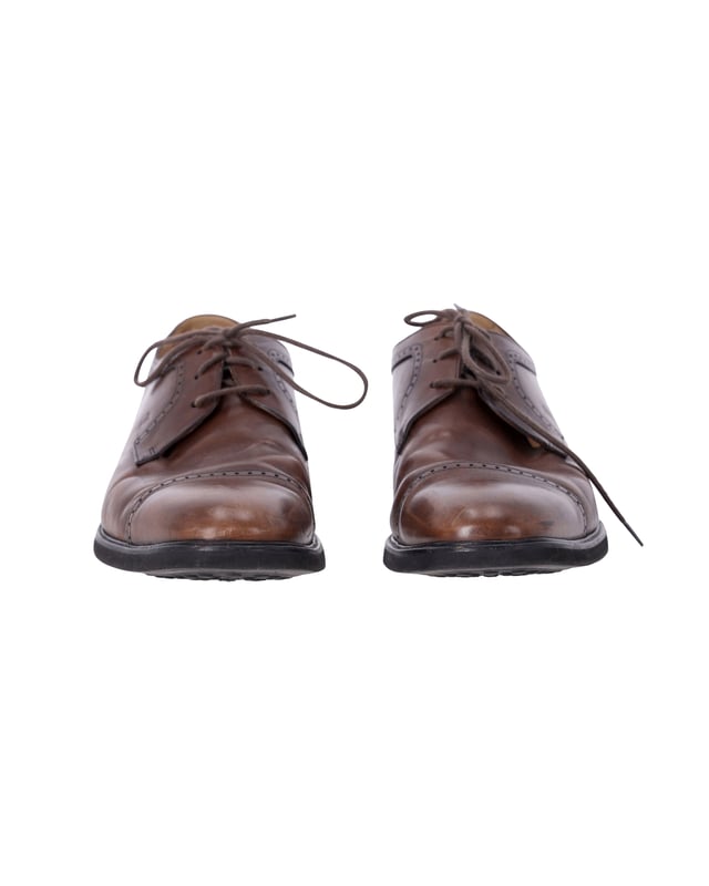 VINTAGE, RRP AS NEW
Stylish and smart, this pair of derby shoes from Tod's is a must-have. Crafted from exquisite leather with brogue detailing, they are designed with smooth insoles as well as laces on the uppers. This suave pair will truly give your informal looks an edge.
Tod's Lace Up Derby Shoes in Brown Leather  
Color: Brown
Material: Leather  
Size: US10
Condition: Very good
Sign of wear: Marks and creases on leather; Light wear on soles
SKU: 279115
