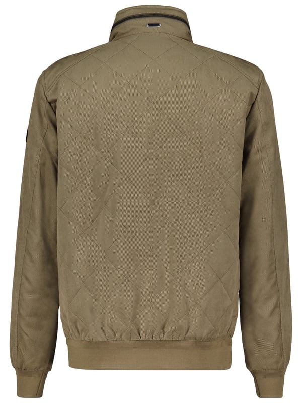 100% Polyester100% Polytafetta Körperfutter100% Polytafetta Ärmelfutter- Futter mit einer Innentasche mit Reißverschluss und einer Innentasche mit KnopfverschlussUnser Model ist 181cm groß und trägt Größe M