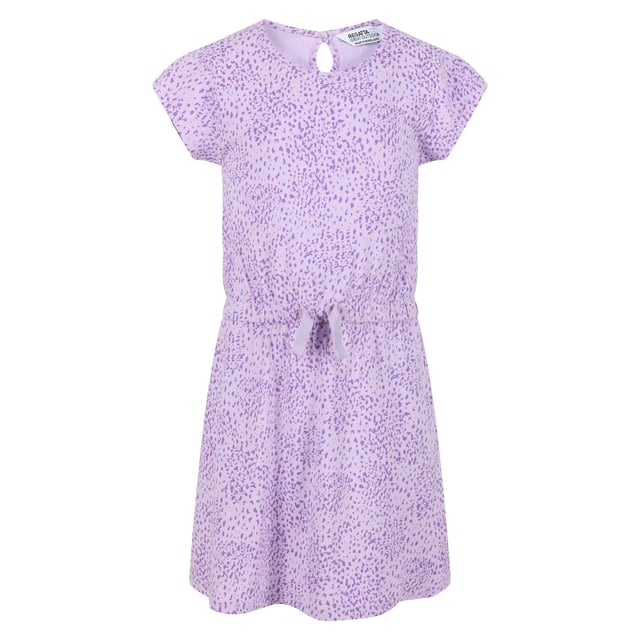 Regatta Childrens/Kids Catrinel Animal Print Freizeitkleid (Pastellflieder) Material: 100% Baumwolle. 155gsm. Stoff: Coolweave, Jersey, Soft Touch. Design: Tierprint, Logo. Stoff-Technologie: Atmungsaktiv. All-Over-Druck. Ausschnitt: Rundhalsausschnitt. Ärmel-Typ: Mit überschnittenen Ärmeln, kurzärmelig. Rücken-Stil: Schlüsselloch. Taille: Kordelzug, Gummizug. Nachhaltigkeit: Nachhaltige Materialien.