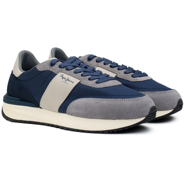 Make A Bold Streetwear Statement In These Pepe Jeans London Buster Kicks. These Stylish Trainers Are Ready To Fuse Sporty Running Inspiration With Laidback Swagger And Retro-inspired Vibes. Premium Suede Uppers Feature The Iconic Pepe Jeans Tape Down The Sides, While A Stabilised Heel And Extra Cushioning Ensure All-day Comfort. With A Lightweight Eva Midsole And Rugged Gum Rubber Outsole, The Buster Trainers Will Have You Walking Tall In Heritage Urban Fashion.