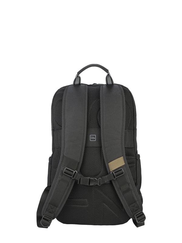 Unisex rugzak met ritssluiting. twee open binnenzakken. twee ritssluitingen aan de voorkant en twee open zijritsen met externe zakken. ontbrekende schouderband.  Handvat van gerecycled polyethyleentereftalaat. een binnencompartiment.  extern materiaal.  Binnenkant van gerecycled polyethyleentereftalaat. Afmetingen: 28,5x45,5x13,5 cm. Modeproduct