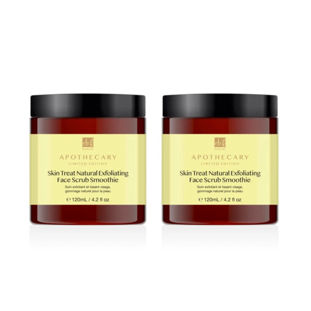 Nuestro batido exfoliante natural Skin Treat es una lujosa mezcla de piedras pómez y aceite de albaricoque. Esta fórmula de belleza limpia mejora el tono de la piel, desobstruye los poros y elimina la piel seca, dejando el cutis suave, sedoso y radiante. Diga adiós a la opacidad y hola a un cutis sano y resplandeciente.