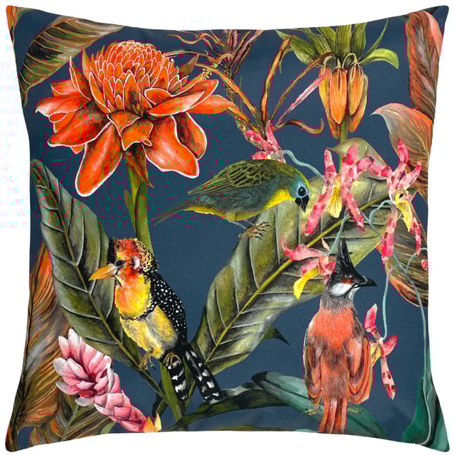 Bring the tropical feels to your outdoor space. Featuring a trio of exotic birds, this fully reversible design in vibrant orange tones is sure to stand out in any garden.