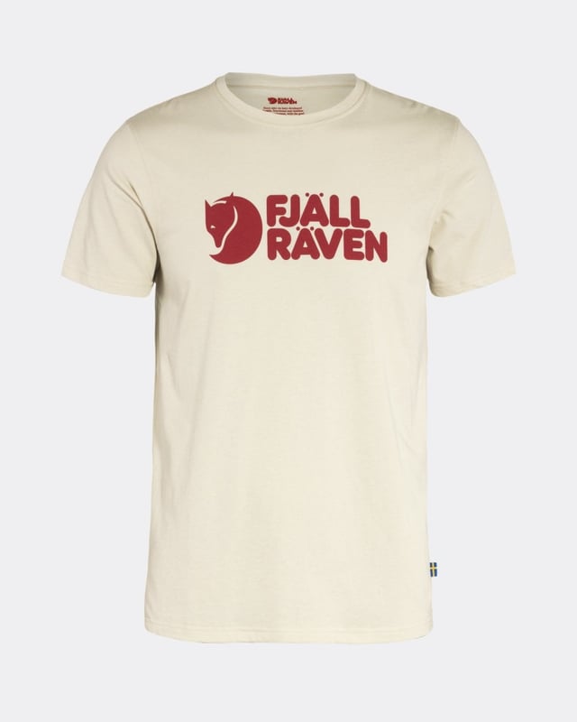 Men’s Fjällräven Logo T-shirt
Short-sleeved t-shirt in a sustainable jersey knit that combines the softness of organic cotton with the functionality and durability of recycled polyester. Wicks away moisture and dries quickly, making it extra comfortable in warm climates. Round neckline and printed with the Fjällräven logo on the front.

 Lightweight and quick drying in warm climates.
 60% organic cotton, 40% recycled polyester.
 Printed with the Fjällräven logo on the front.
 Round neckline.
60% cotton (organic), 40% polyester (recycled)
Organic cotton, Recycled polyester, Produced without PFCs
Regular Fit
Lightweight, Quick-drying, Channels moisture
40°C mild process
do not dry clean
do not tumble dry
do not bleach
iron 1 dot - Max 110°C
do not use fabric softener, wash with similar colours

F87310