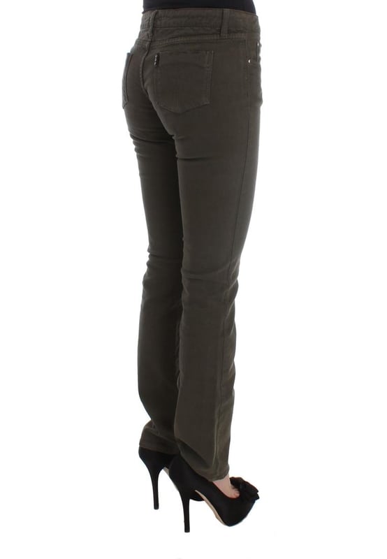 Vaqueros CoSTUME NATIONAL CNC Slim Fit.
  A estrenar con etiquetas.
  100% autentico.
  Diseno slim fit.
  Color: Verde.
  Material: 97% algodon 3% elastano.
  Bragueta: Cremallera y boton.
  Detalles del logotipo.