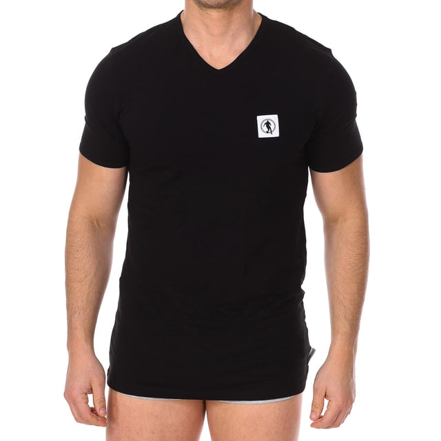 Bikkembergs short sleeve t-shirt.
 Color Black
 V-neck with ribbed finish.
 Fabric label personalized by the brand, on the upper side.
 Comfortable and breathable fabric.
 Seams seen in tone.

 Composition: 95% Cotton, 5% Elastane

 Care:
 -Wash at max temperature. 40ºC.
 -Do not use bleach.
 -Supports dry cleaning.
 -Allows you to use dryer.
 -Iron at max temperature. 130ºC.
 Composition: 95% Cotton, 5% Elastane
 Care:
Care:
 -Wash at max temperature. 40ºC.
 -Do not use bleach.
 -Supports dry cleaning.
 -Allows you to use a dryer.
 -Iron at max temperature. 130ºC.