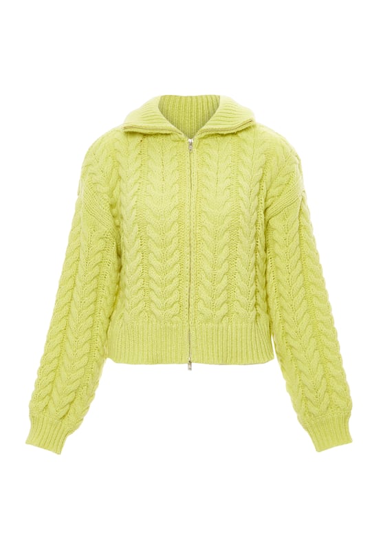 Die Zopfstrick-Jacke von myMo überzeugt mit einem 2-Wege-Reißverschluss und einem Kragen, der sowohl als Klapp- als auch als Stehkragen getragen werden kann. Das weiche Garn schließt mit Rippstrickbündchen ab.  Pullover