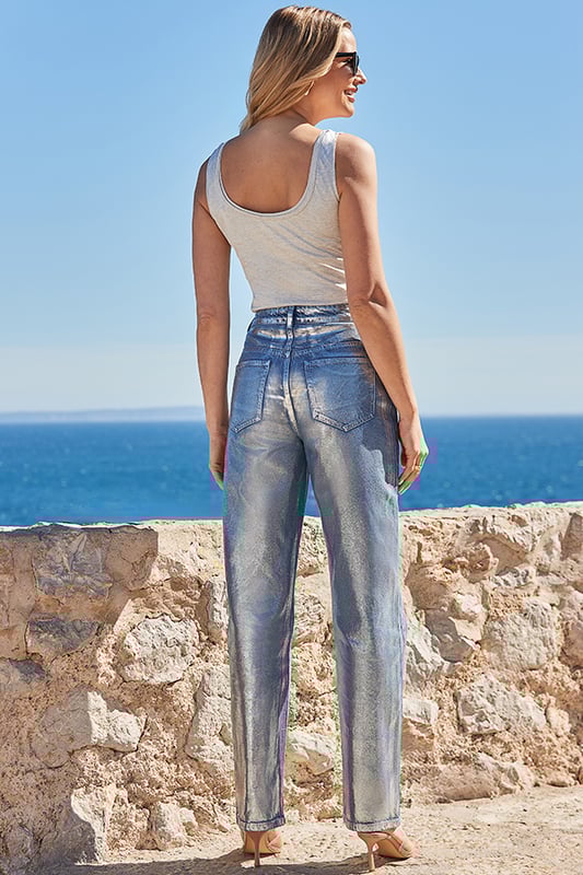 Next-level denim
Trending metallic finish for maximum impact
Classic straight leg cut
You'll wear them day and night
Take them out-out with a little black top and heels
Keep it casual with a tee and trainers