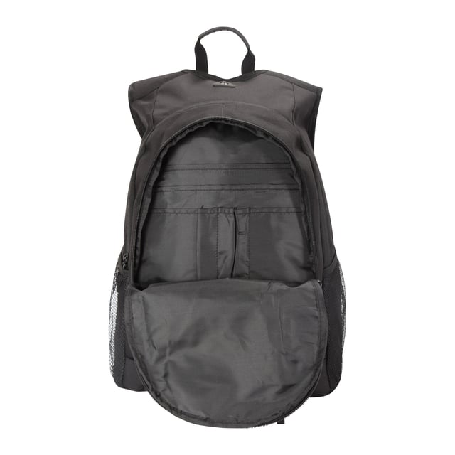 Fyllnadsmaterial: 100% skum. Yttre material: 100% Polyester. Tyg: Soft Touch. Höjd: 45 cm. Bredd: 31 cm. Djup: 14,5 cm. Design: Logotyp. Justerbar axelrem, rygg i luftnät, dragkedja i tyg, handtag, vadderad rygg. Fack: 2 huvudfack, med dragkedja. Fickor: 1 framficka, dragkedja, 2 nätfickor. Kapacitet: 20 liter. Fodermaterial: 100% Polyester. Slitstark och tålig.