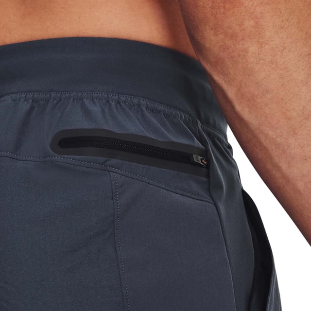 Elastische tailleband.Veilige handzakken met ritssluiting.Ultralichte duurzame geweven stof is gemaakt voor de meest intensieve trainingen.Meshpanelen voor strategische ventilatie.Materiaal voert zweet af en droogt heel snel.
