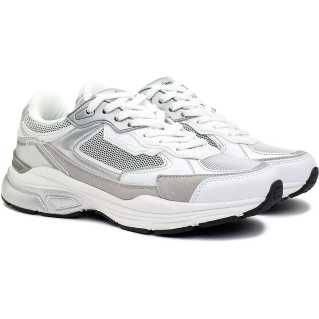 Step Into The Spotlight With Pepe Jeans London Dave Trainers, Where Fashion Meets Function. Crafted To Make A Dazzling Sporty Statement, These White Trainers Feature A Sleek Polyurethane Upper, Silver Metallic Details, And Suede Accents. Mesh Fabric Ensures Breathability, While The Rubber Sole And Tpu Stabiliser Provide Support And Stability. Finished With The Iconic Pepe Jeans Logo, These Trainers Epitomise Chic Athleticism.