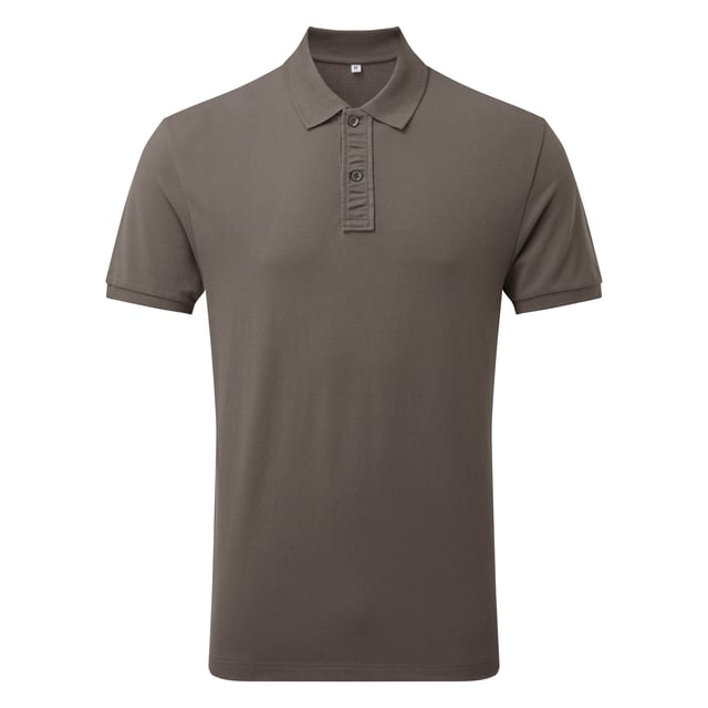 Ein klassisch geschnittenes Polo aus hochelastischem Material, mit 2-Knopfleiste und gerafften Stoffdetails. Mit kurzen Ärmeln, Seitenschlitzen sowie Strickkragen und -bündchen. Größen (Brustumfang): S (37 Zoll), M (40 Zoll), L (42 Zoll), XL (44 Zoll), XXL (47 Zoll), 3XL (49 Zoll). Materialien: 97% Baumwolle, 3% Elasthan.