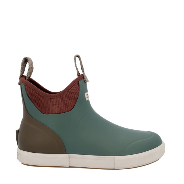 XTRATUF Deck Boots have been crafted specifically for sport and recreational fishermen. These lightweight slip-on-and-go silhouettes feature a non-marking, slip-resistant outsole
