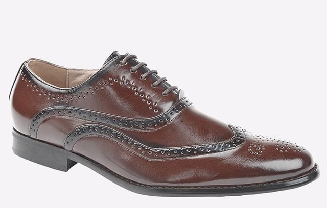 These must have Sterling brogues from Goor have been perfectly crafted to give you a stand out sophisticated look whilst keeping you comfortable and being able to partner with any pair of jeans or suit.
- Synthetic upper
- Lace closure
- Cushioned footbed
- Raised heel
- Durable rubber outsole
- Brogue detailing