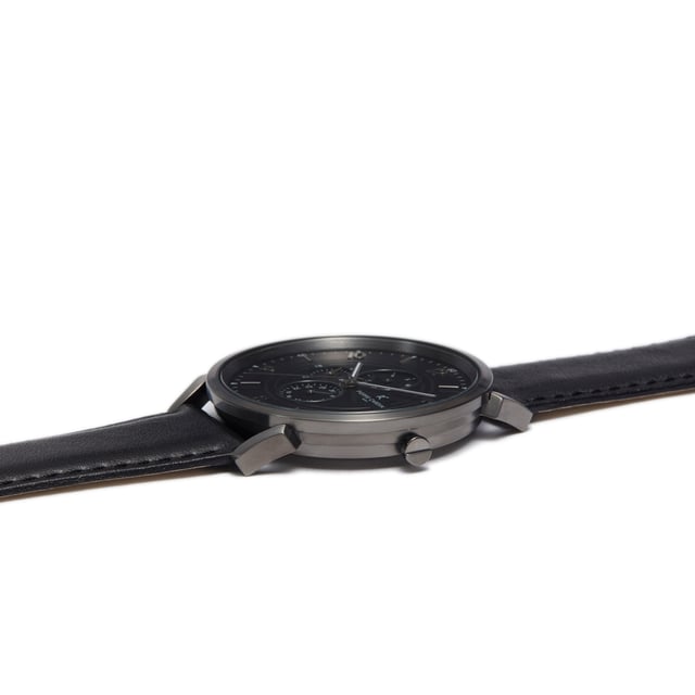 This Pierre Cardin Pigalle Boulevard Multi Dial Watch for Men is the perfect timepiece to wear or to gift. It's Gun 44 mm Round case combined with the comfortable Black Leather watch band will ensure you enjoy this stunning timepiece without any compromise. Operated by a high quality Quartz movement and water resistant to 3 bars, your watch will keep ticking. This sporty and clasical watch is perfect for every occasion! -The watch has a calendar function: Day-Date, Luminous Hands, 24-hour Display High quality 21 cm length and  21 mm width Black Leather strap with a Buckle Case diameter: 44 mm,case thickness: 8 mm, case colour: Grey and dial colour: Black